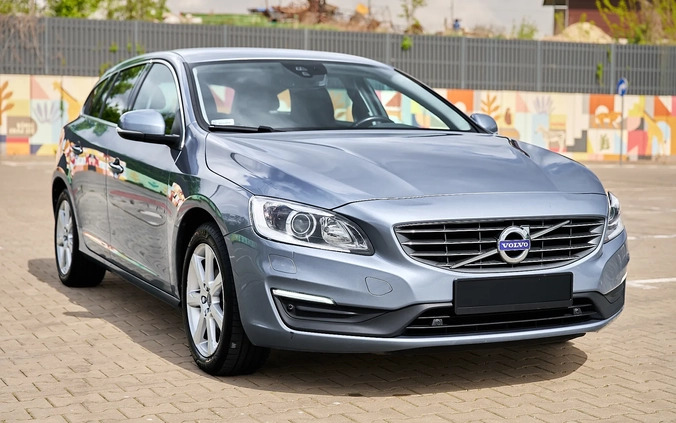 Volvo V60 cena 57800 przebieg: 207000, rok produkcji 2017 z Zawiercie małe 781